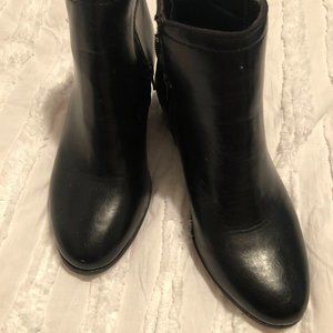 Black Karen Scott Leather Boot with Side Zipper